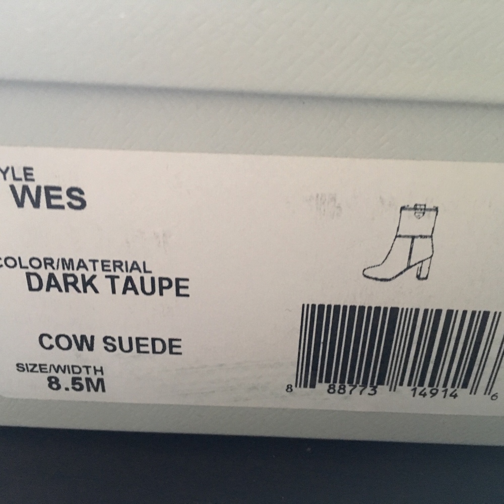 Booties 8.5 - image 3